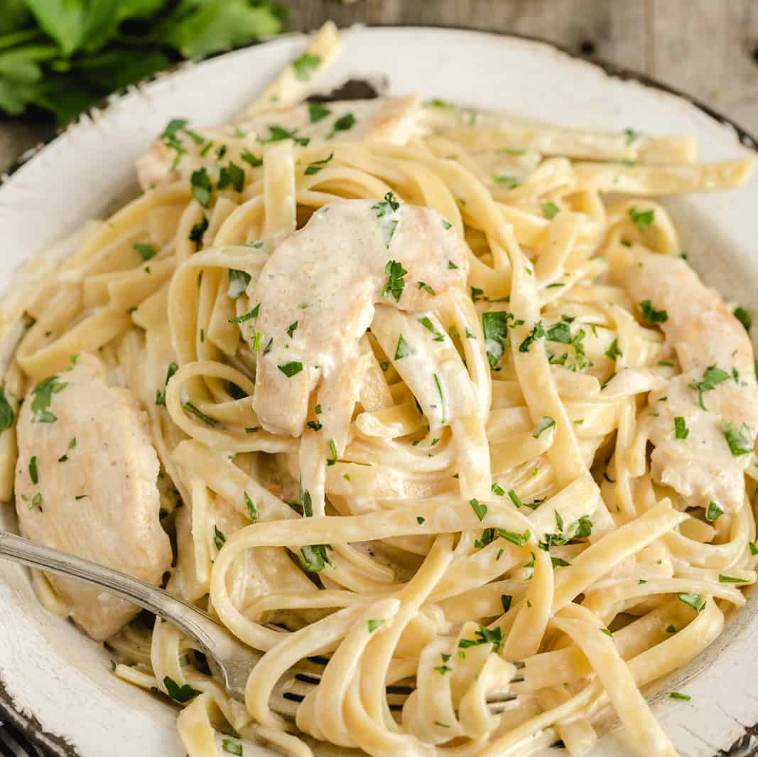 chickenalfredocarbonara img